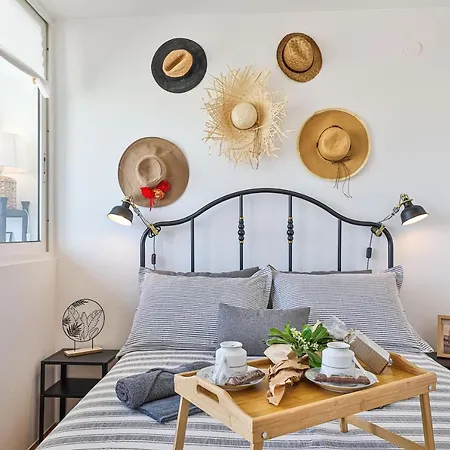 Cozy With View * Split