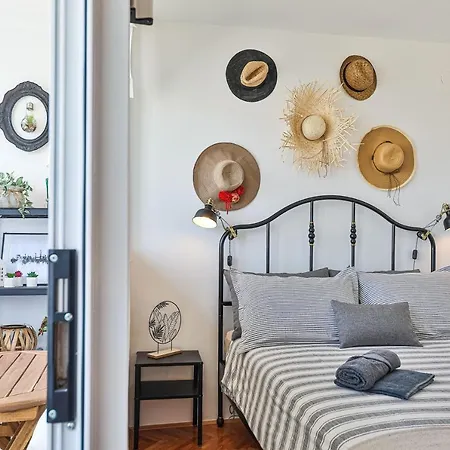 Cozy With View *